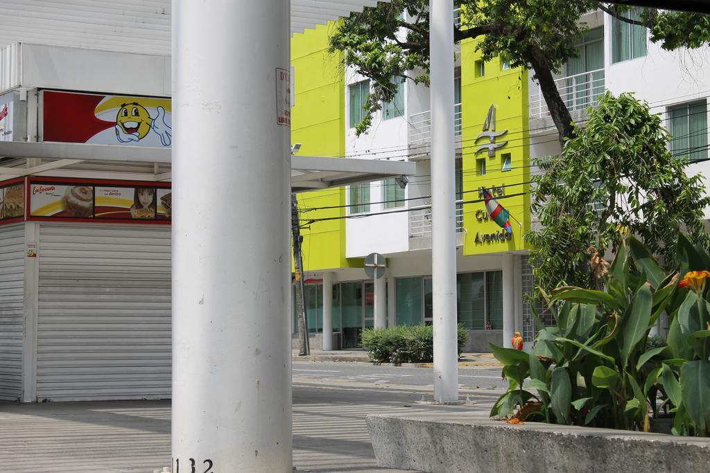 Hotel Cuarta Avenida Cali Kültér fotó