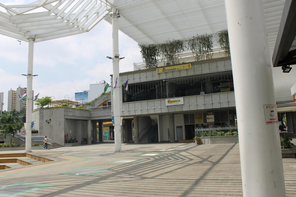 Hotel Cuarta Avenida Cali Kültér fotó