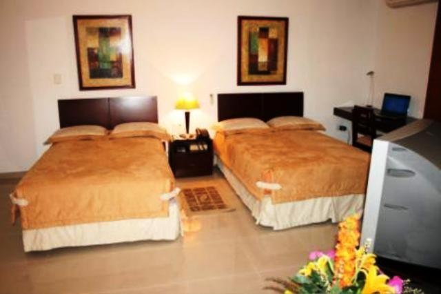 Hotel Cuarta Avenida Cali Kültér fotó